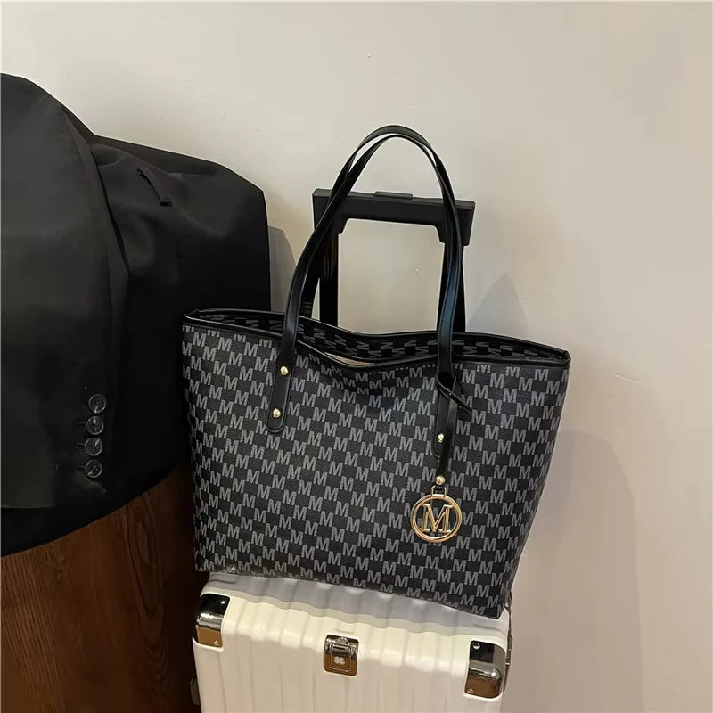 Vintage Ladies Tote Bag Large Capacity Fashion Elegant Handbag Classic