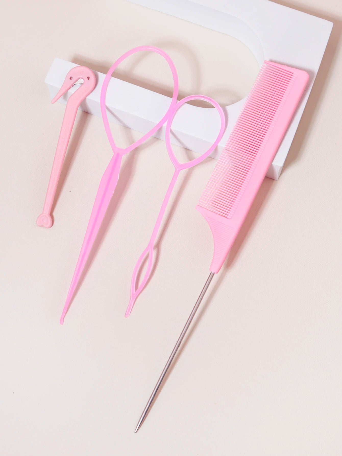 4-piece set, hair ring tool, rubber band cutter, mouse tail comb, hair
