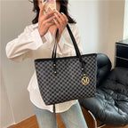 Large Capacity Commuting Tote Bags Fashionable Printed Pu Leather