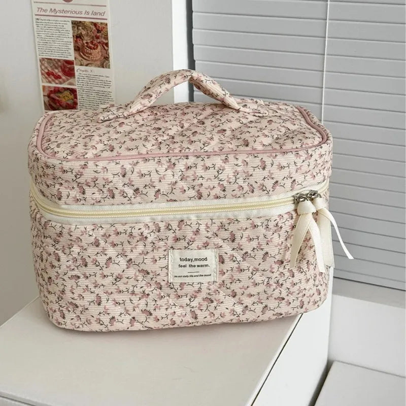 Retro Women's Floral Print Cosmetic Bag Handbag Travel Organizer