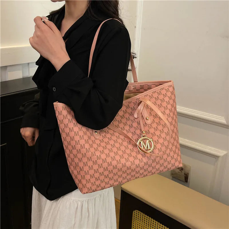Large Capacity Commuting Tote Bags Fashionable Printed Pu Leather