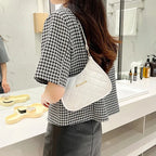 Ladies' retro shoulder bag, armpit handbag, fashionable design,