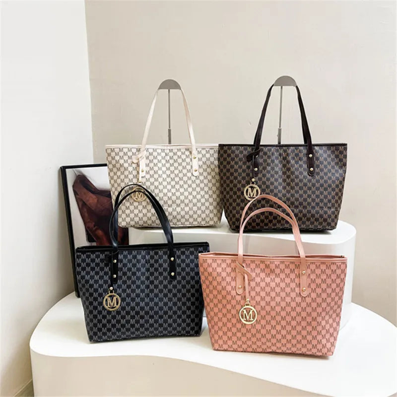 Large Capacity Commuting Tote Bags Fashionable Printed Pu Leather